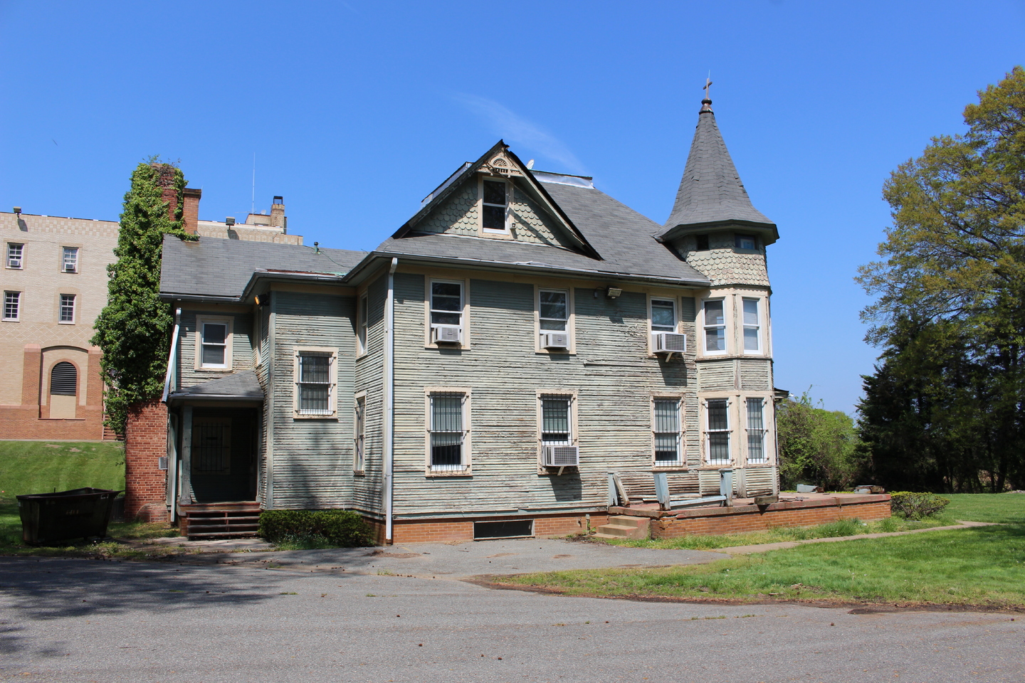 Sherwood Farmhouse south elevation, view northeast.